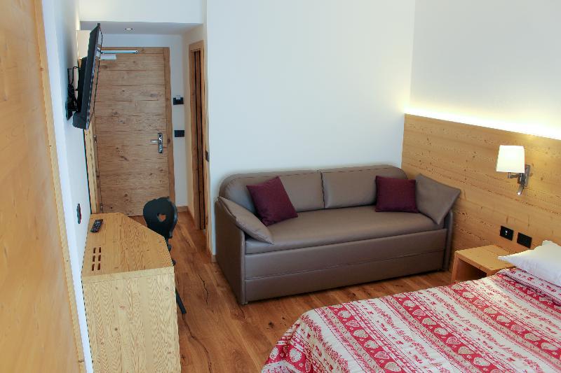 经典四人房间, Alpina