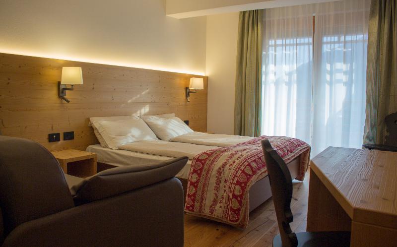 三人经典房间, Alpina