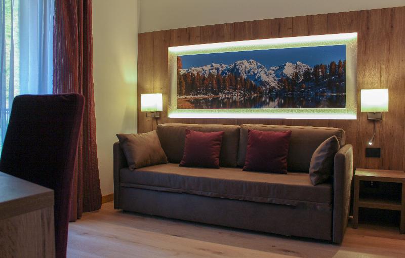 小型套房, Alpina