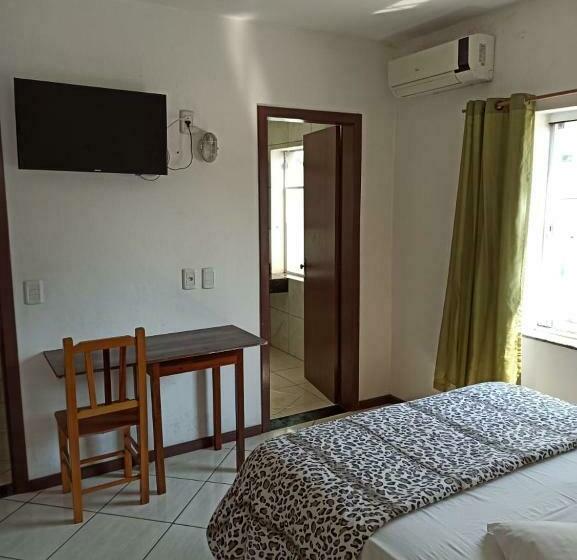 豪华房间, Iria S