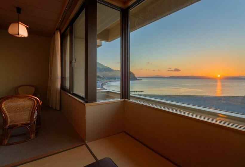 Номер Стандарт Вид на Море, Kaisenkaku