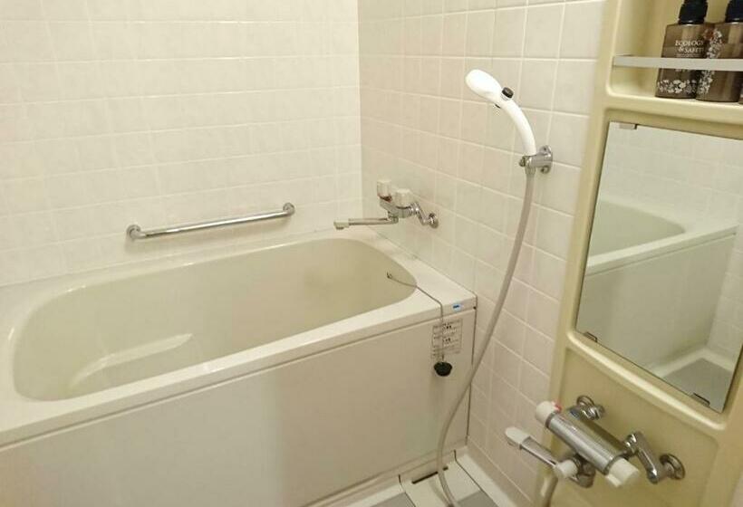 Номер Стандарт Вид на Море, Kaisenkaku