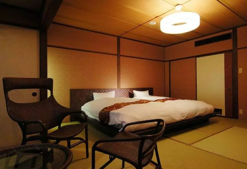 اتاق استاندارد, Kouyurou Ikawa