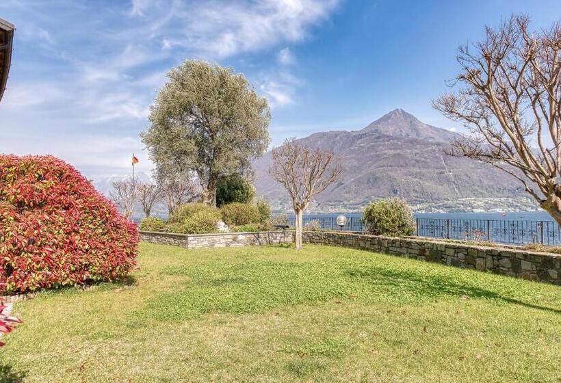 Superior room with lake view, Lumin