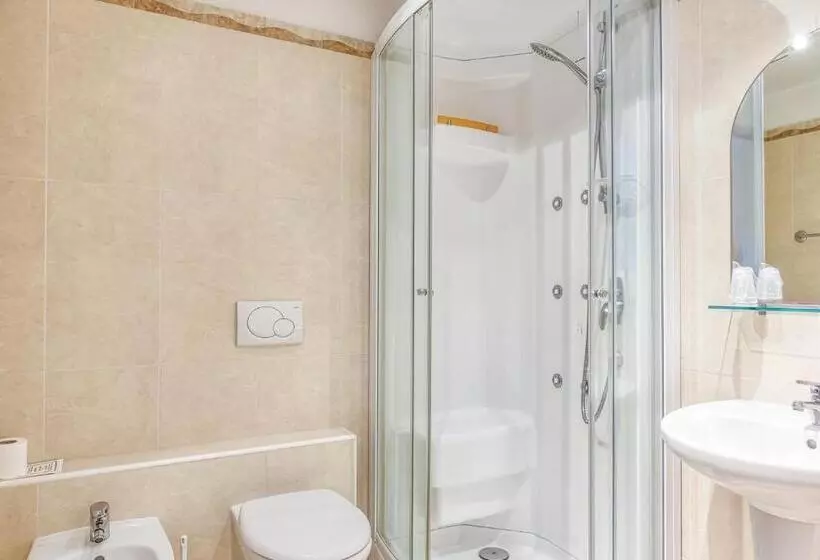 Superior room with lake view, Lumin