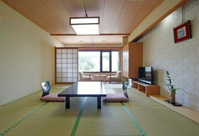 エコノミー4人部屋, Matsunoyu