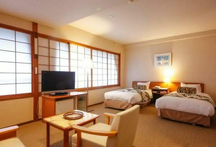 エコノミー４人部屋, Matsunoyu