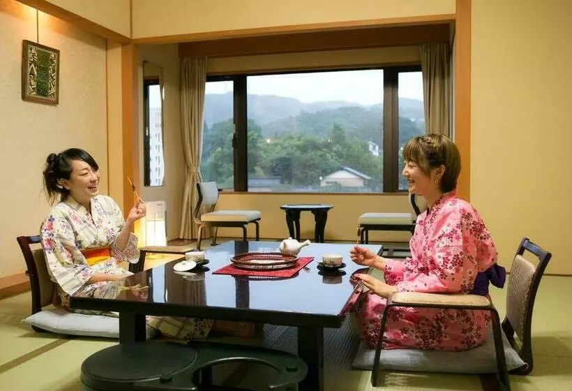 エコノミー4人部屋, Matsunoyu