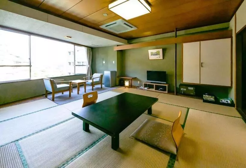 スタンダード4人部屋, Matsunoyu