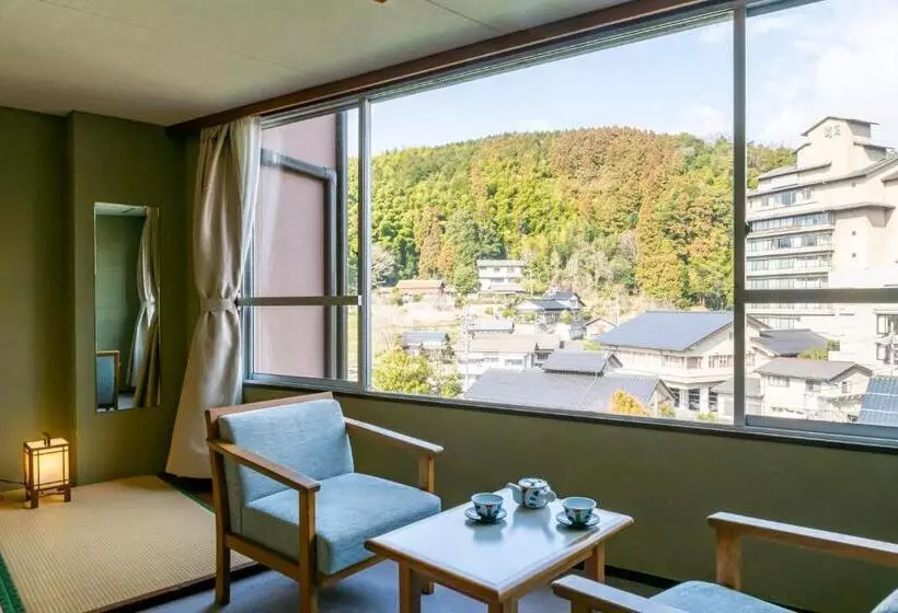 スタンダード4人部屋, Matsunoyu