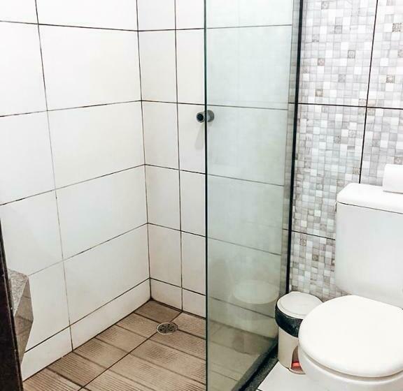 스탠다드 트리플 룸, Nacional