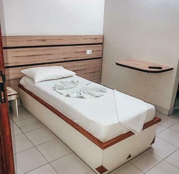 스탠다드 싱글 룸, Nacional