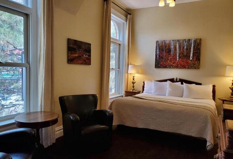 חדר דחוקס עם מיטת קינג, Ouray   For 12 Years Old And Over