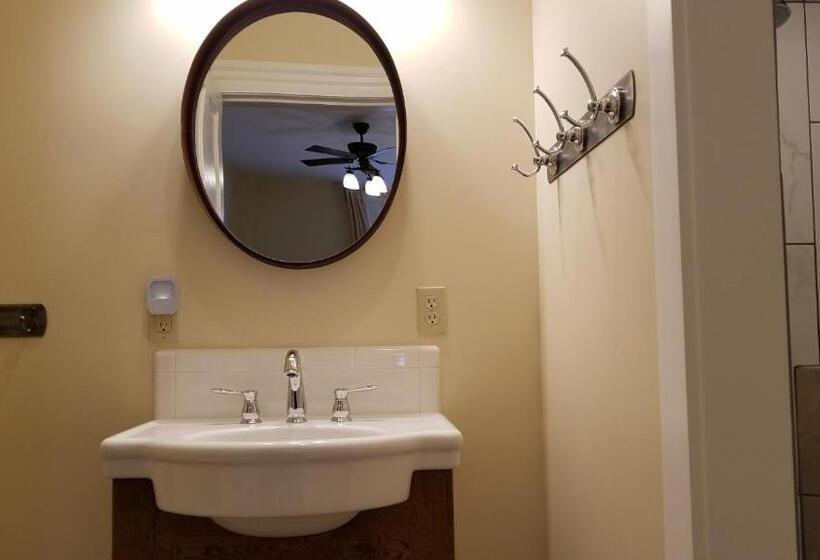 اتاق استاندارد, Ouray For 12 Years Old And Over