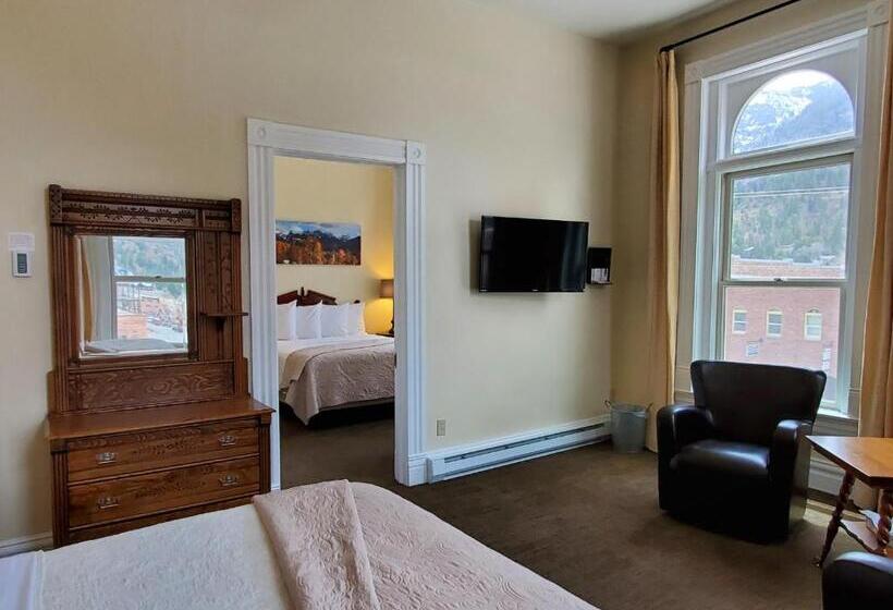 سوئیت 2 خوابه, Ouray For 12 Years Old And Over