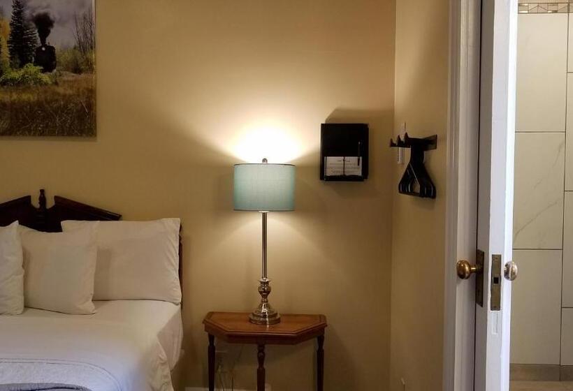 חדר בסיסי, Ouray   For 12 Years Old And Over