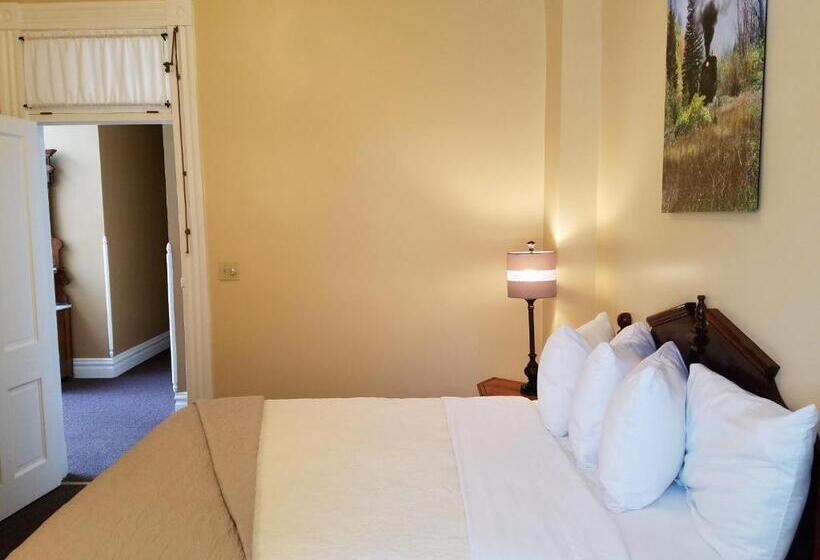 اتاق عادی, Ouray For 12 Years Old And Over