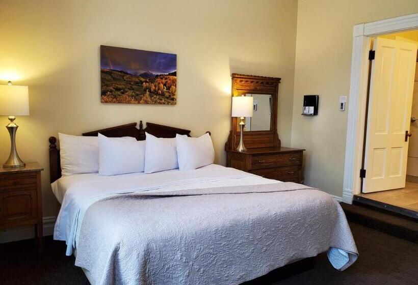 اتاق لوکس با تخت بزرگ, Ouray For 12 Years Old And Over