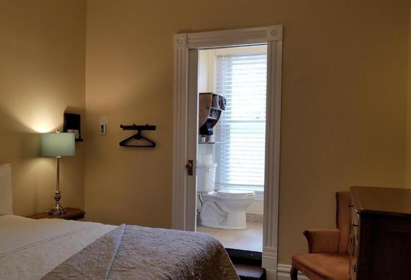 اتاق عادی, Ouray For 12 Years Old And Over