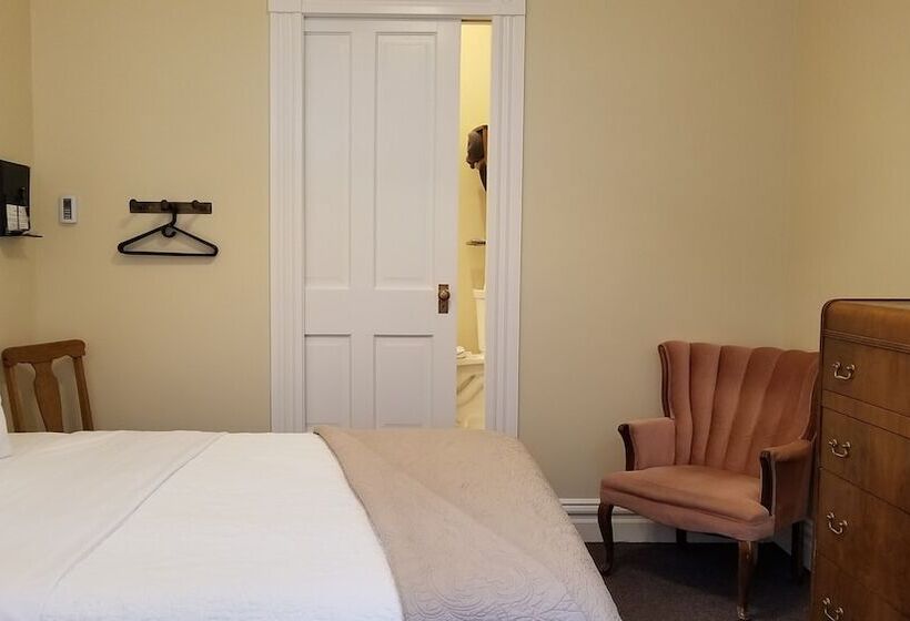 חדר בסיסי פנימי, Ouray   For 12 Years Old And Over