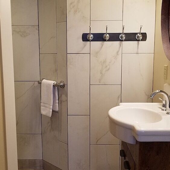 سوئیت 2 خوابه, Ouray For 12 Years Old And Over