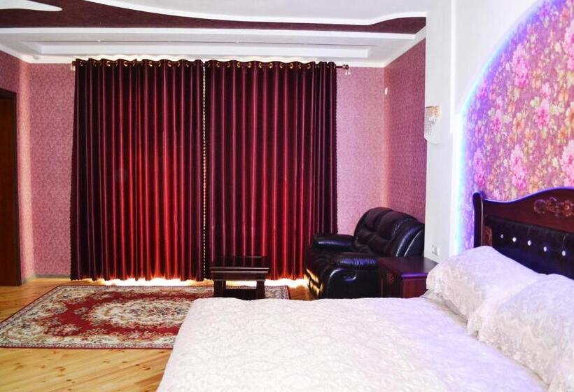 استودیو خانوادگی, Shohkand