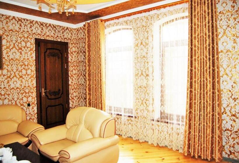 سوئیت 2 خوابه, Shohkand