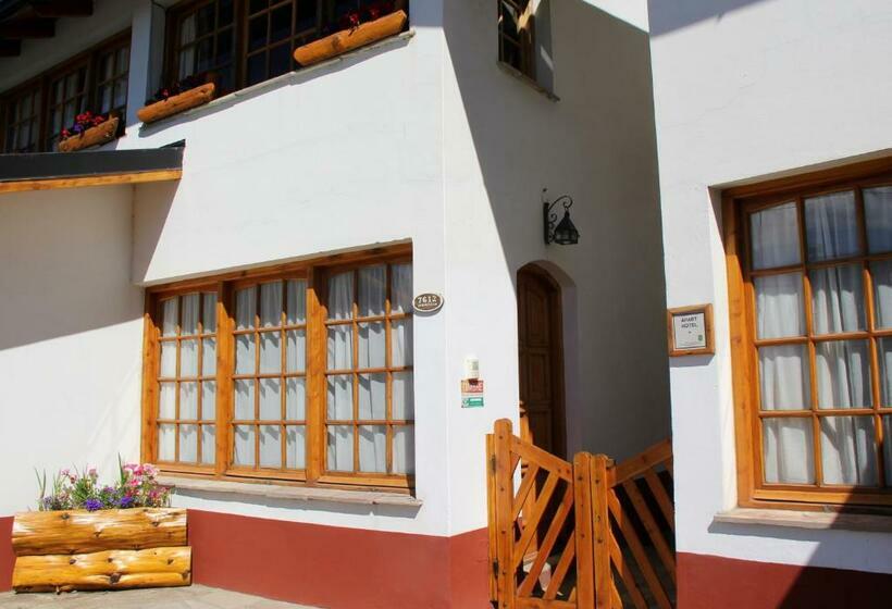 Standaard Studio, La Ponderosa Apart