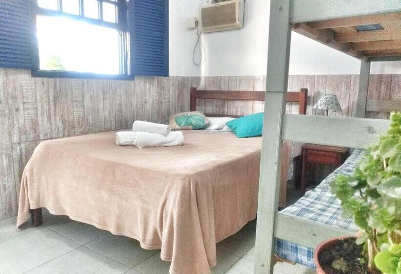 חדר סטנדרט לארבעה, Leo S Clan Beach Hostel