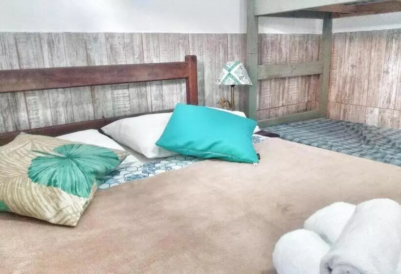 スタンダード４人部屋, Leo S Clan Beach Hostel