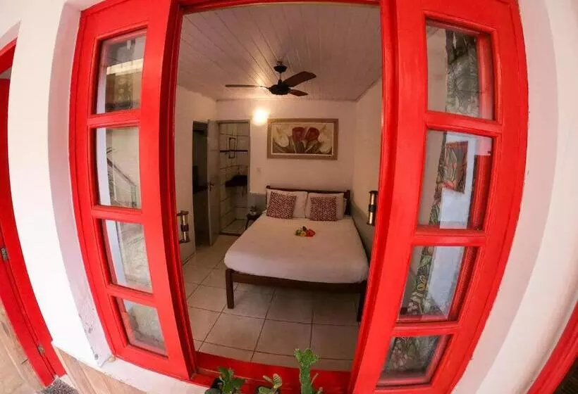 エコノミールーム, Leo S Clan Beach Hostel