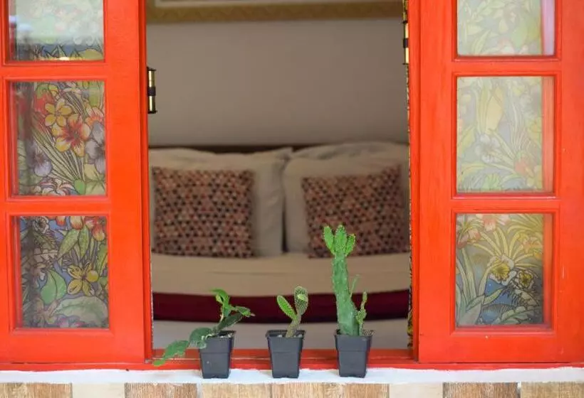 エコノミールーム, Leo S Clan Beach Hostel
