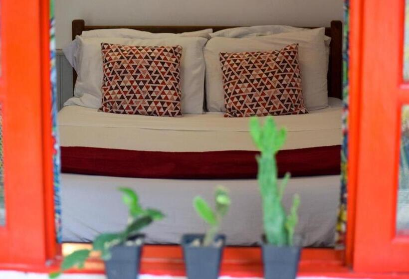 חדר אקונומי, Leo S Clan Beach Hostel