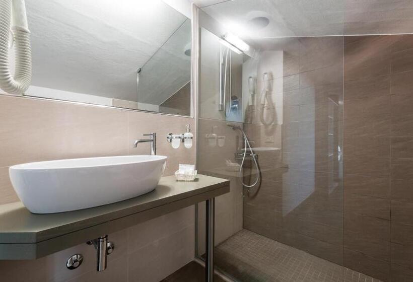 Трехместный Номер Комфорт, Park Hotel Morigi Garden & Spa