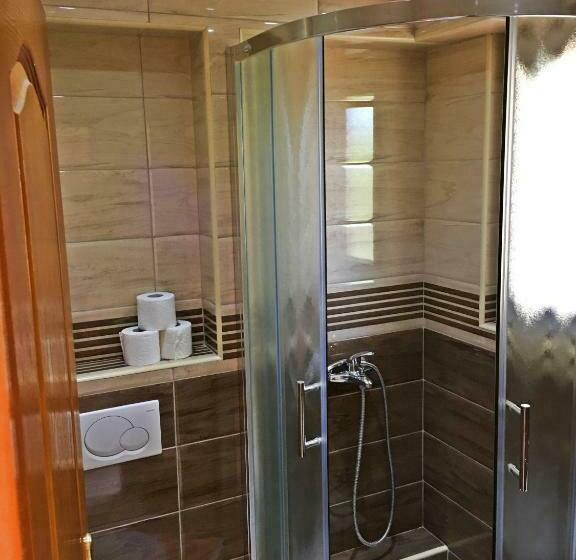 1 Bedroom Apartment with Terrace Sea View, Garni Hotel Bokeška Noć