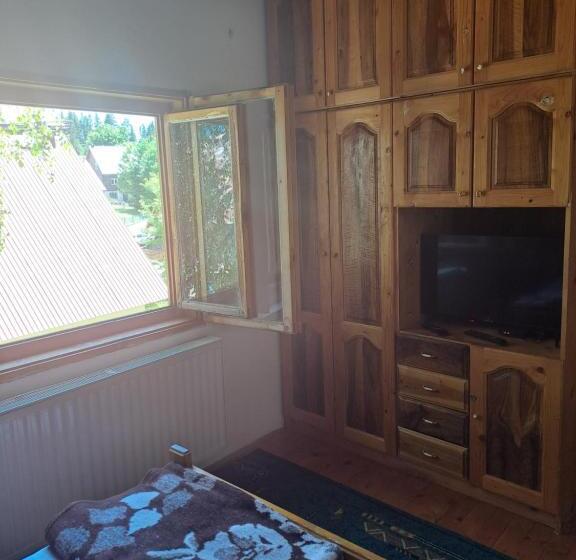 اتاق استاندارد, Guesthouse Ukus Durmitora