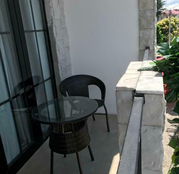 اتاق استاندارد با تخت بزرگ, Homey Kobuleti