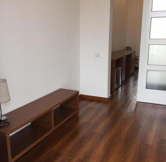 سوییت سوپریور با چشم‌انداز دریا, Homey Kobuleti