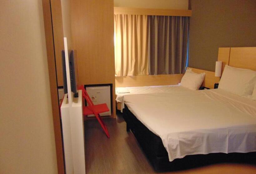 Номер Стандарт Трехместный, Ibis Arapiraca