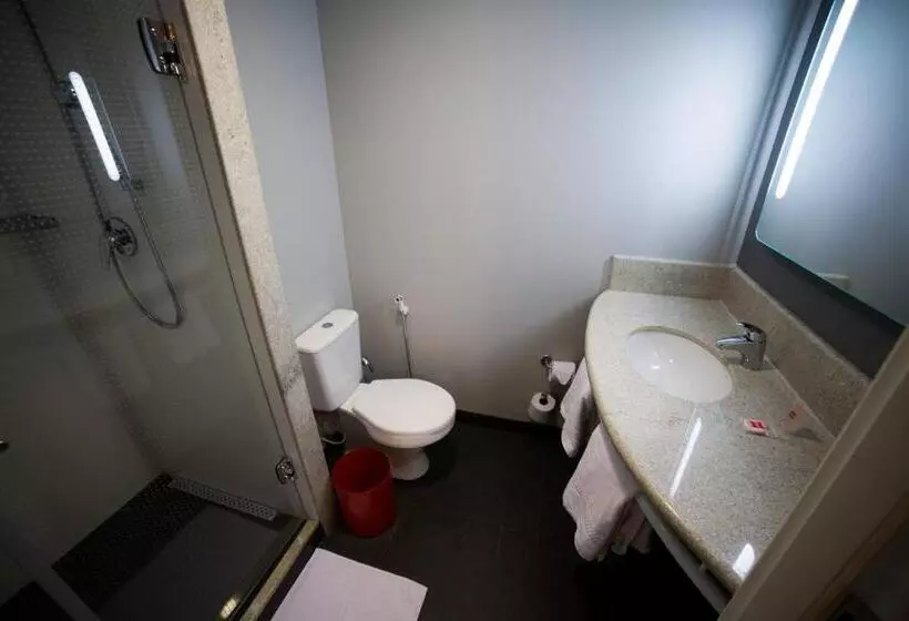 Standard Kolmen Hengen Huone, Ibis Arapiraca