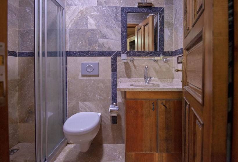 غرفة قياسية, Peace Stone House