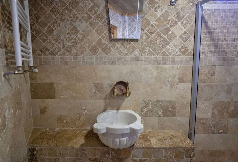 غرفة ديلوكس ثلاثية, Peace Stone House