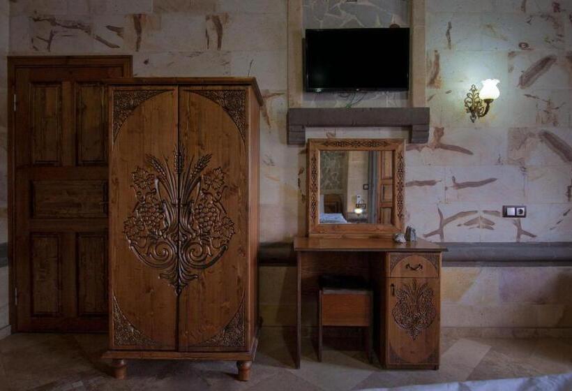 غرفة قياسية, Peace Stone House