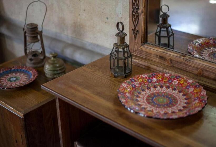 غرفة ديلوكس ثلاثية, Peace Stone House