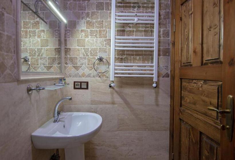 غرفة إقتصادية, Peace Stone House