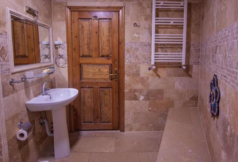 جناح عائلي, Peace Stone House