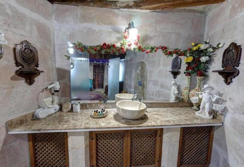 コンフォーとスイートルーム, Roc Of Cappadocia