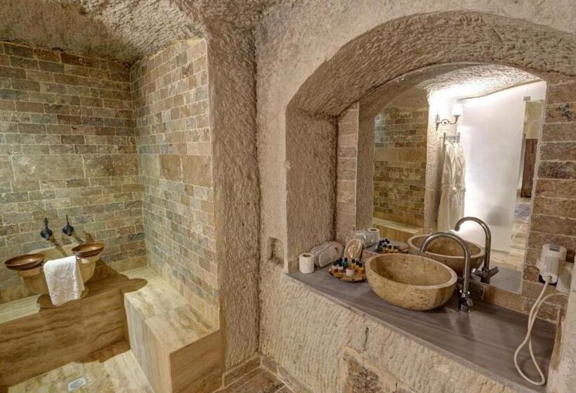 スイート, Roc Of Cappadocia