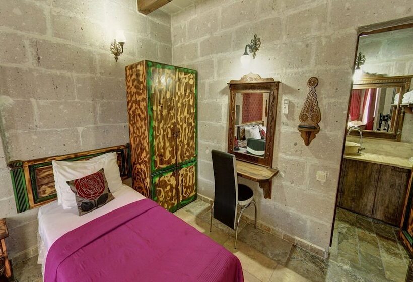 デラックストリプルルーム, Roc Of Cappadocia