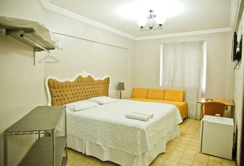 수피리어 트리플 룸, Seringal